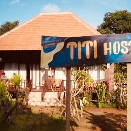 Titi Hostel Nusa Lembongan  Bagian luar foto