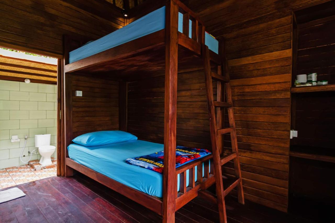 Titi Hostel Nusa Lembongan  Bagian luar foto